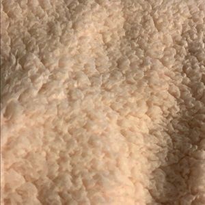 Meet your Posher, Lorin